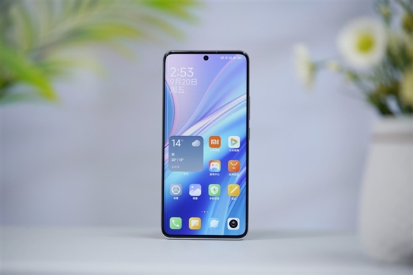 王騰刷到博主用炮仗暴力測(cè)試Redmi Note 14 Pro+：直呼太狠了